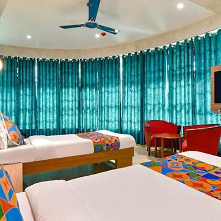 Fabhotel Siddharth Corporate - Vavol, Gandhinagar Exterior photo